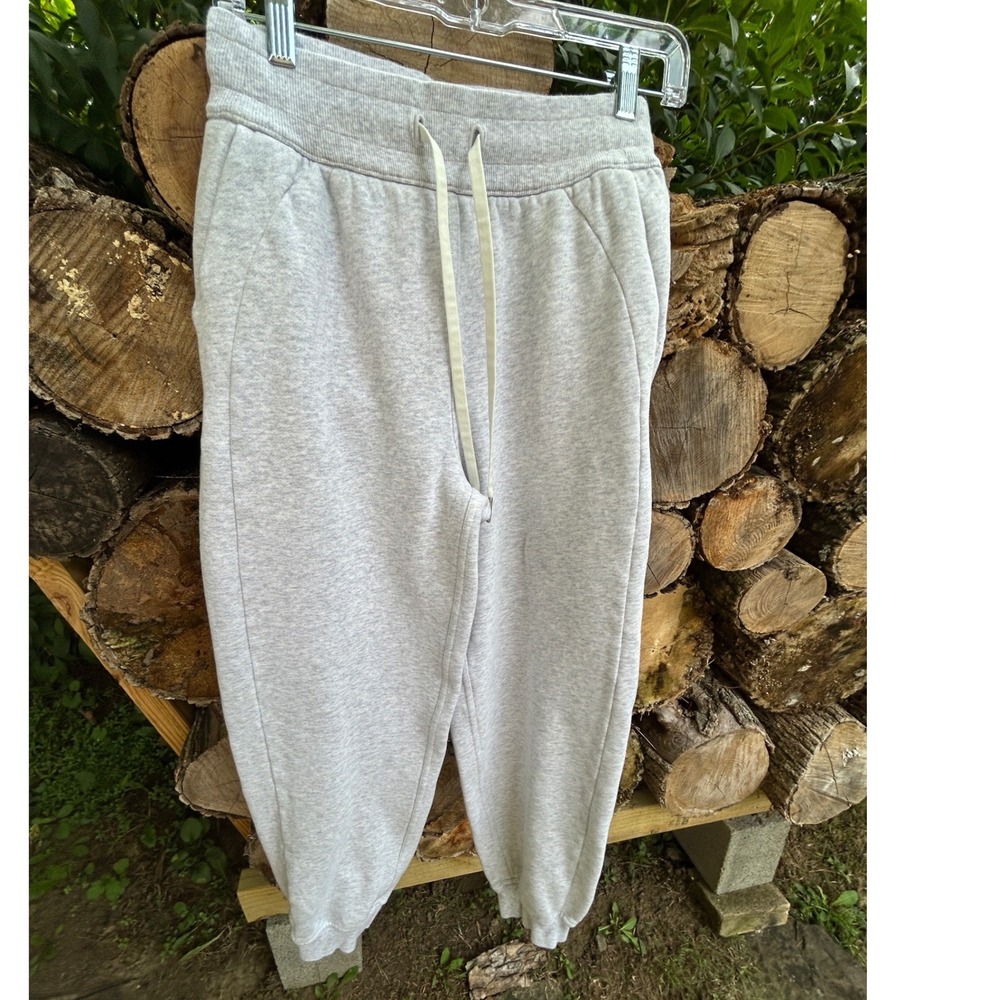 Lululemon Scuba High-Rise Jogger Heathered Core Light Grey 4 Athleisure  Cute